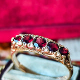 【イギリス アンティーク】天然アルマンディンガーネット ファイブストーンリング