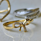 【お値下げ】ピンキーリング 天然ダイヤモンド リボンのモチーフ