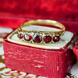 【イギリス アンティーク】天然アルマンディンガーネット ファイブストーンリング