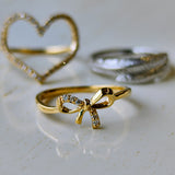 【お値下げ】ピンキーリング 天然ダイヤモンド リボンのモチーフ