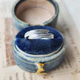 【お値下げ】ピンキーリング 葉っぱのモチーフ プラチナ