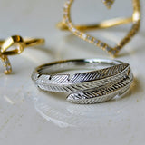 【お値下げ】ピンキーリング 葉っぱのモチーフ プラチナ