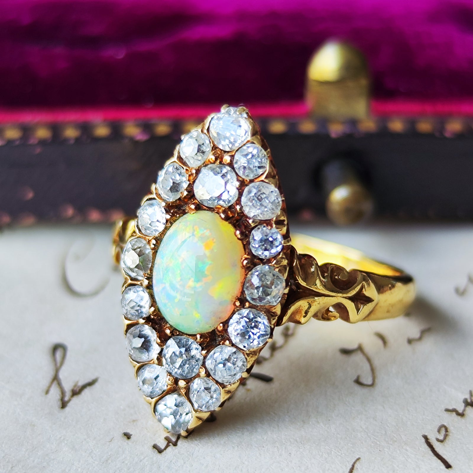 アンティーク　リング　イギリス　オパール　15号　18金　訳あり 18金 オパール＆ダイヤモンド 1890年ヴィクトリアンリング