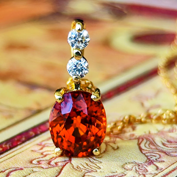 天然スぺサルティンガーネット
（マンダリンガーネット ）天然ダイヤモンド ネックレス