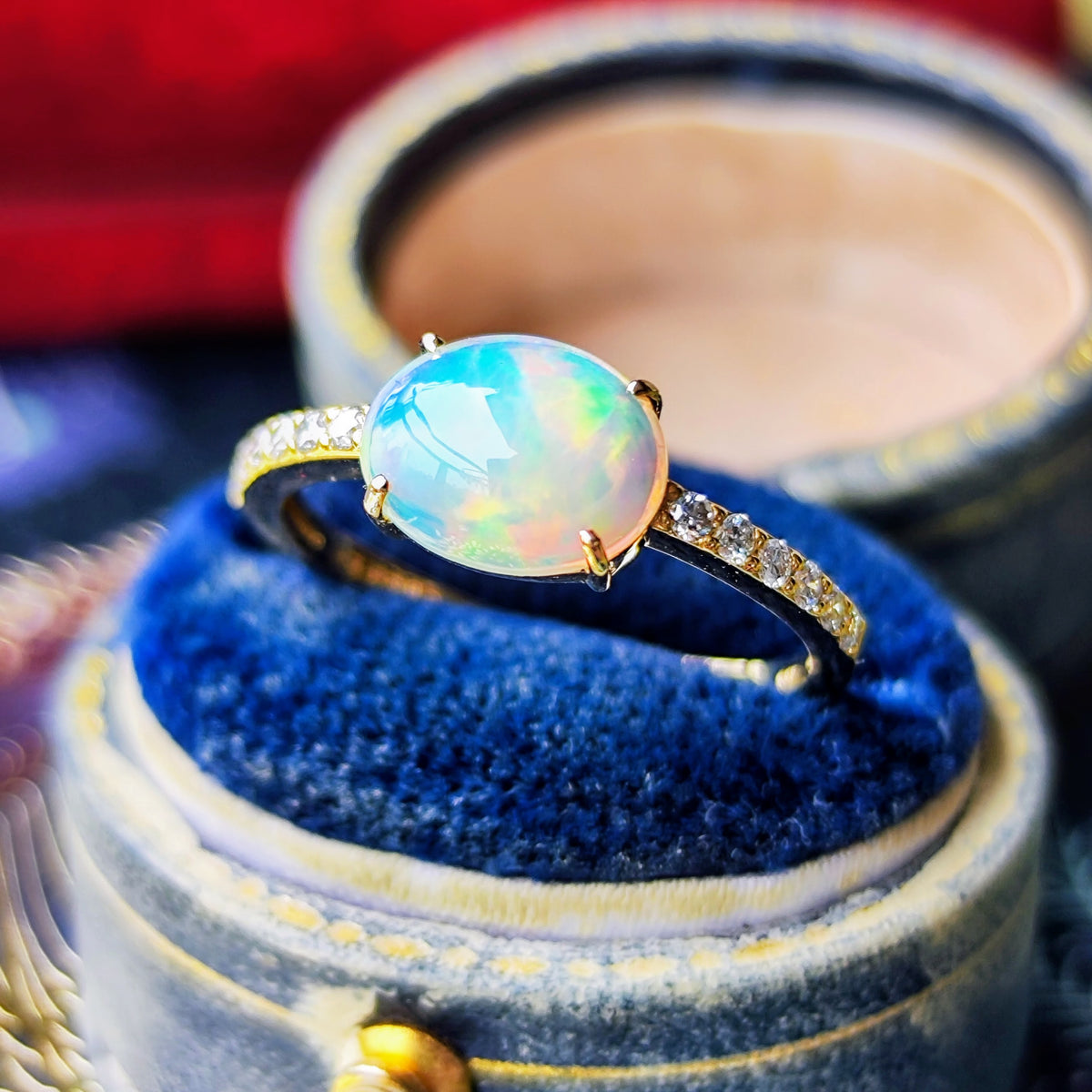 天然オパール エチオピア産 0.93ct 天然ダイヤモンド リング