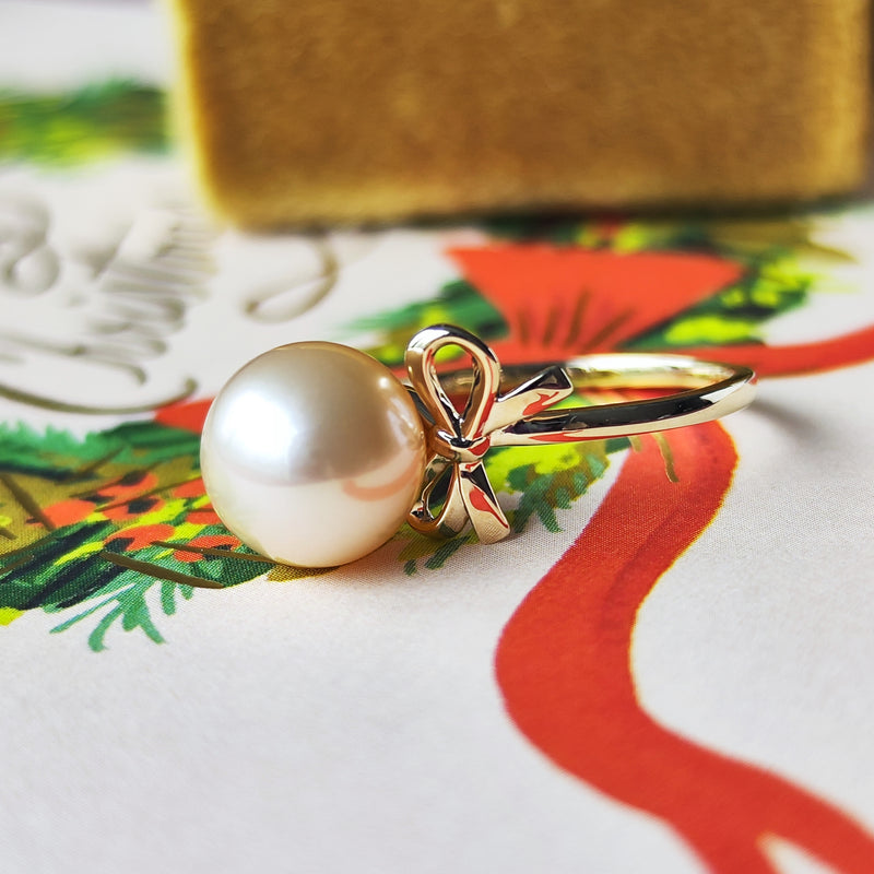 【アプリコット】有核淡水パール リボン 10金リング