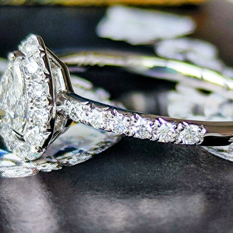 【最高級品質】天然ダイヤモンド0.30ct フローレス Dカラー ペアシェイプ GIA鑑定書付き