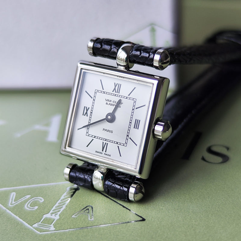 Van Cleef & Arpels ヴァンクリーフ&アーペル クラシックカレ クォーツ腕時計