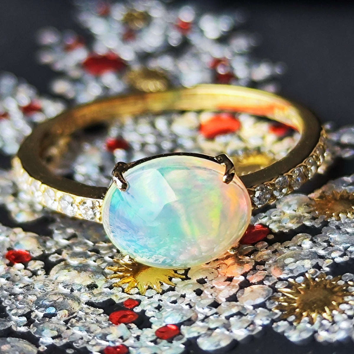 天然オパール エチオピア産 0.93ct 天然ダイヤモンド リング