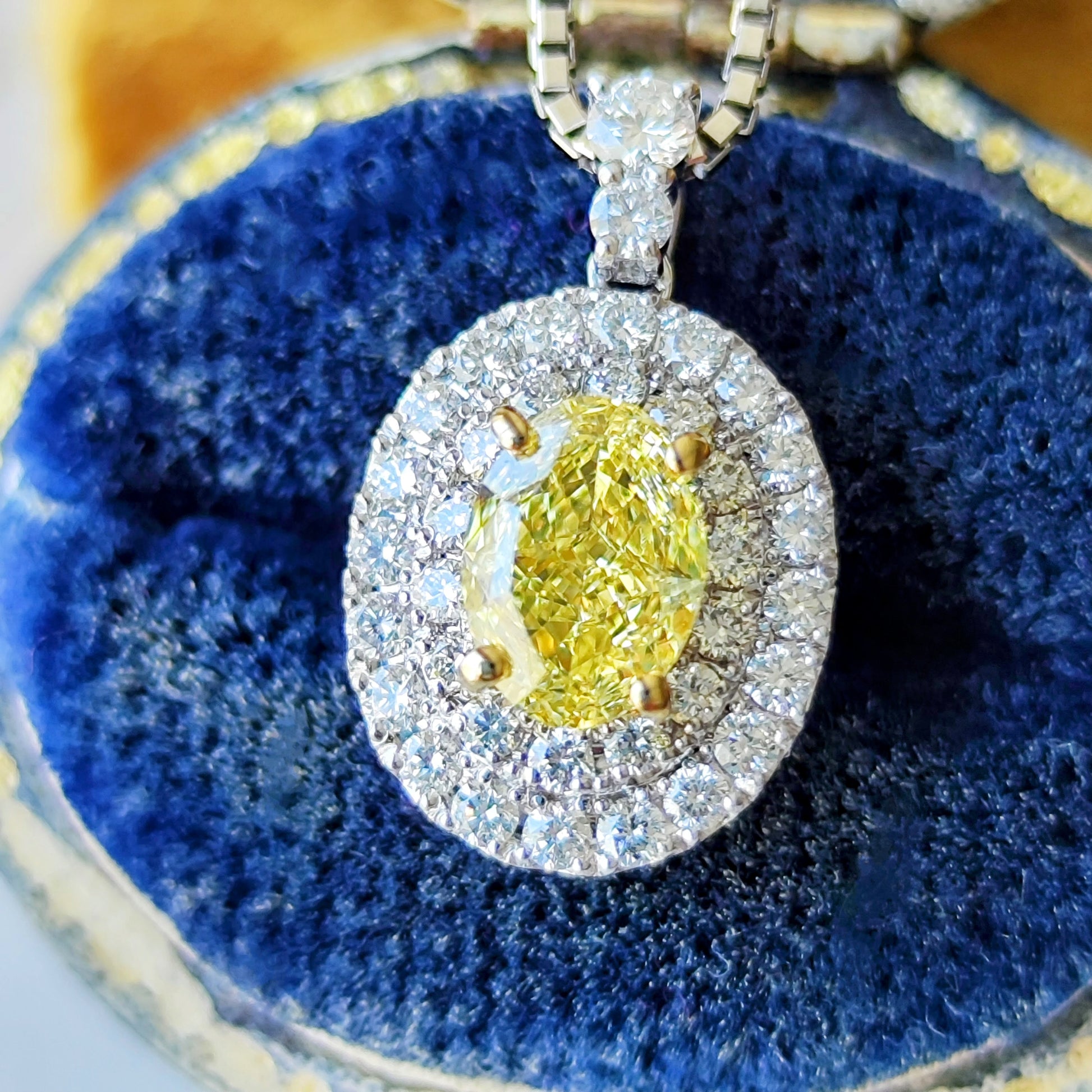 【イエローダイヤ】FANCY INTENSE YELLOW 1.01ct ダイヤモンドネックレス