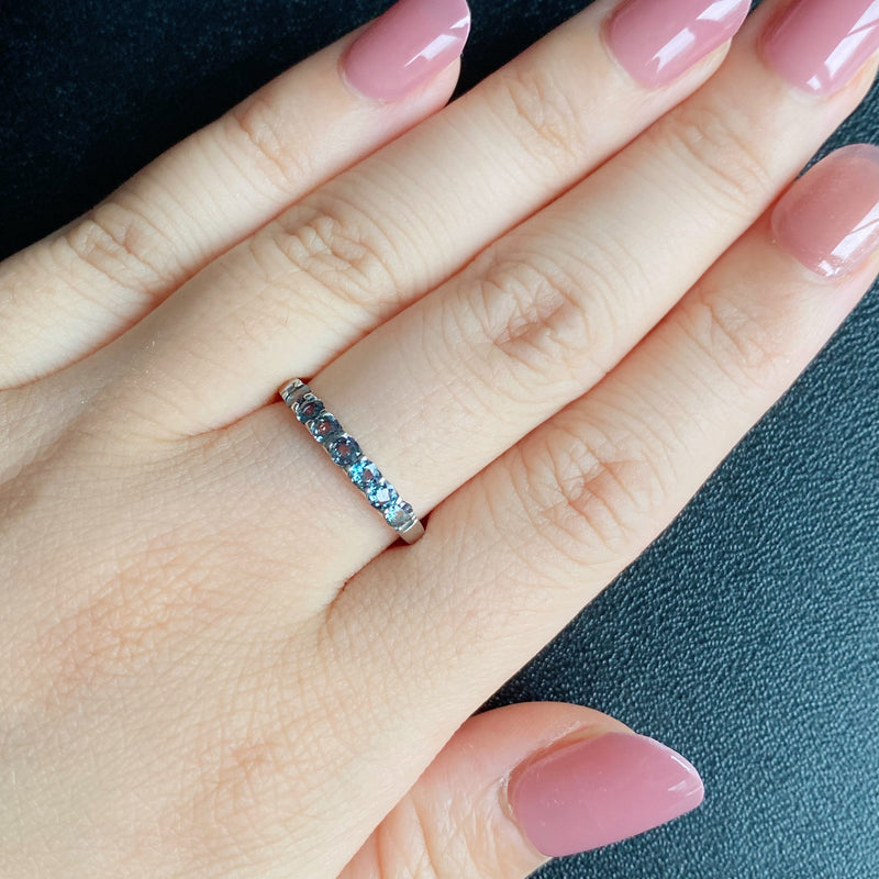 天然アレキサンドライト 0.45ct ハーフエタニティリング