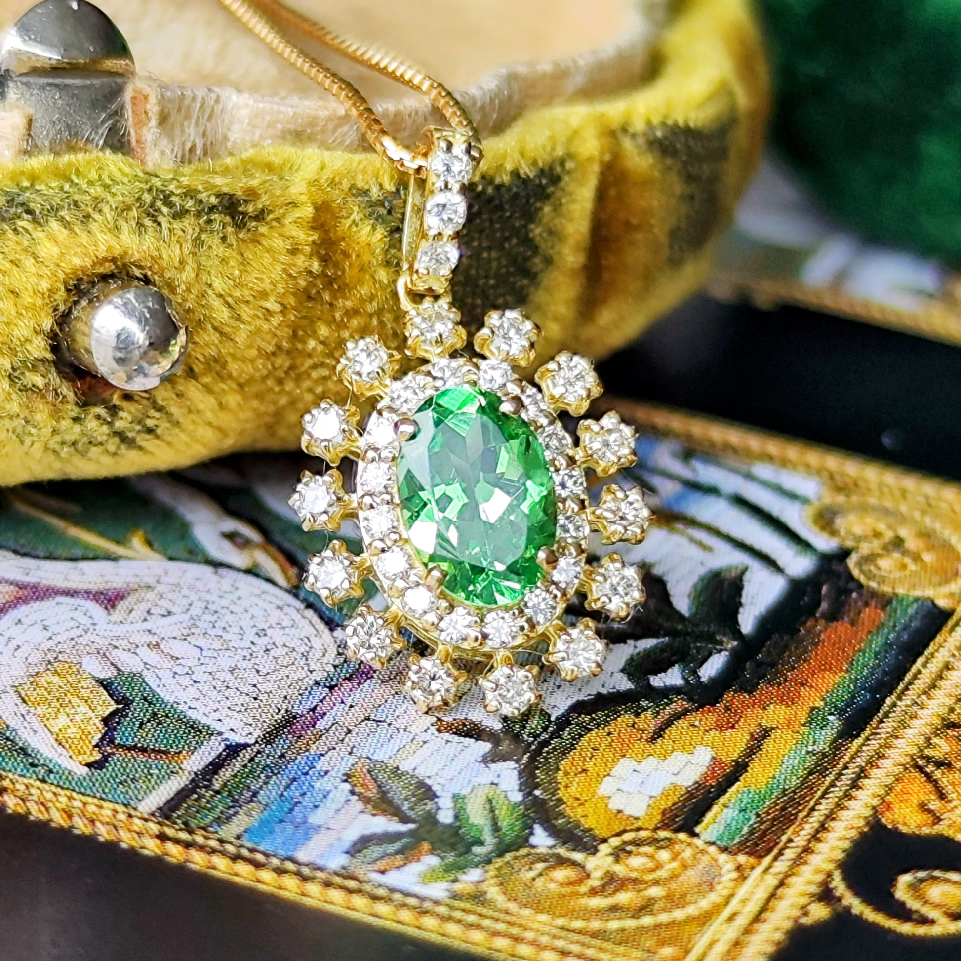天然グリーンガーネット 天然ダイヤモンド 18金ネックレス