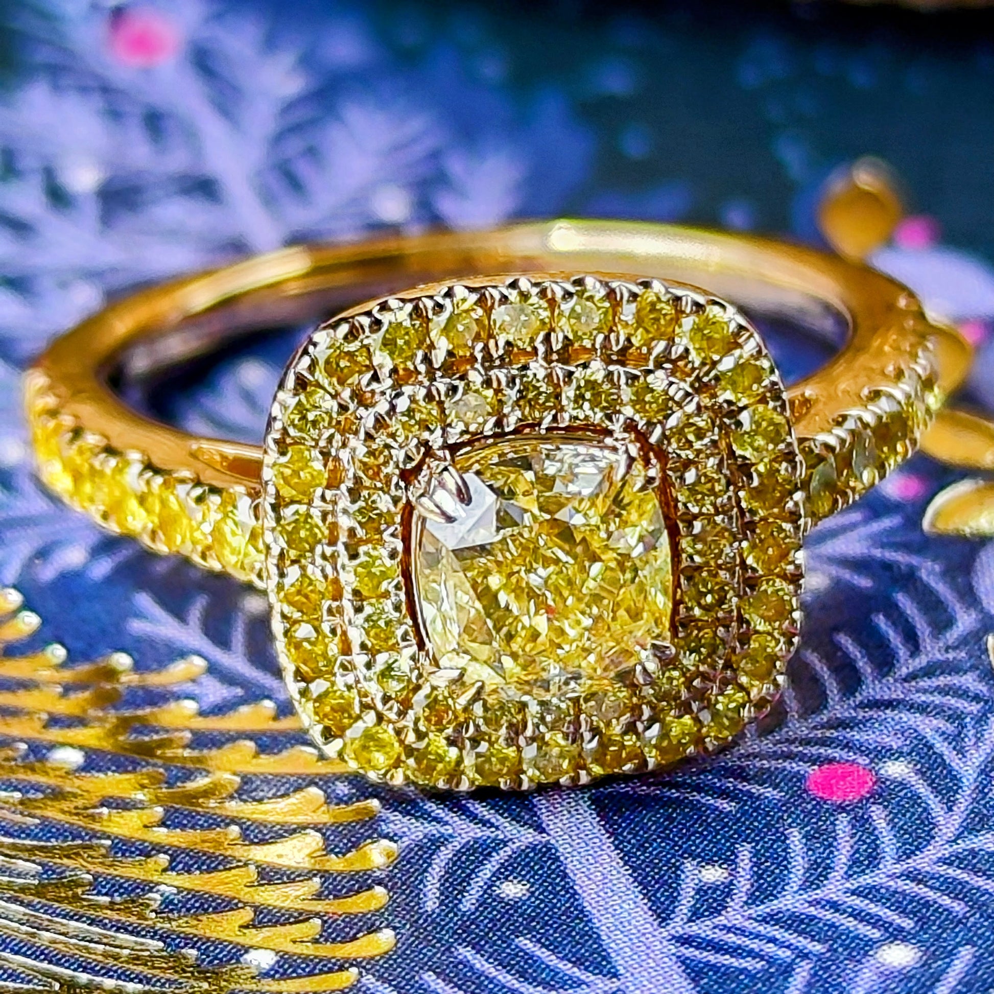 【イエローダイヤ】FANCY INTENSE YELLOW 1.01ct VS2 18金リング カラーダイヤ