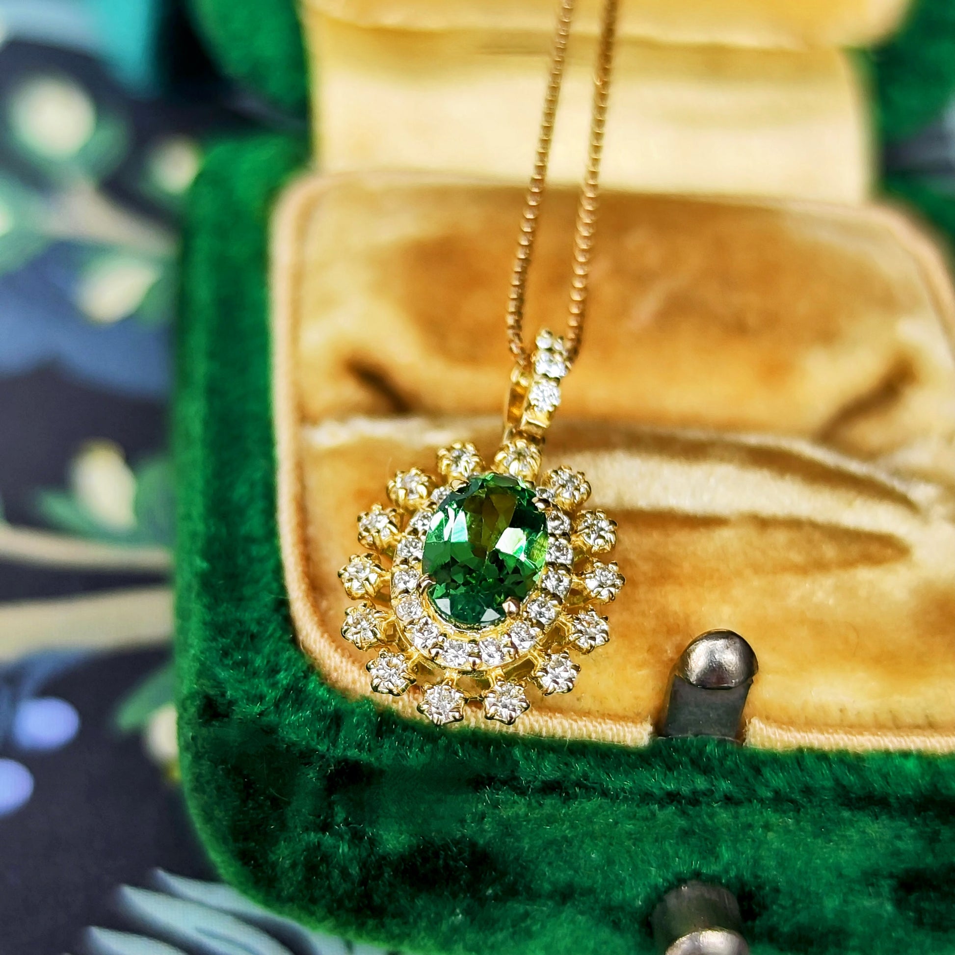 天然グリーンガーネット 天然ダイヤモンド 18金ネックレス