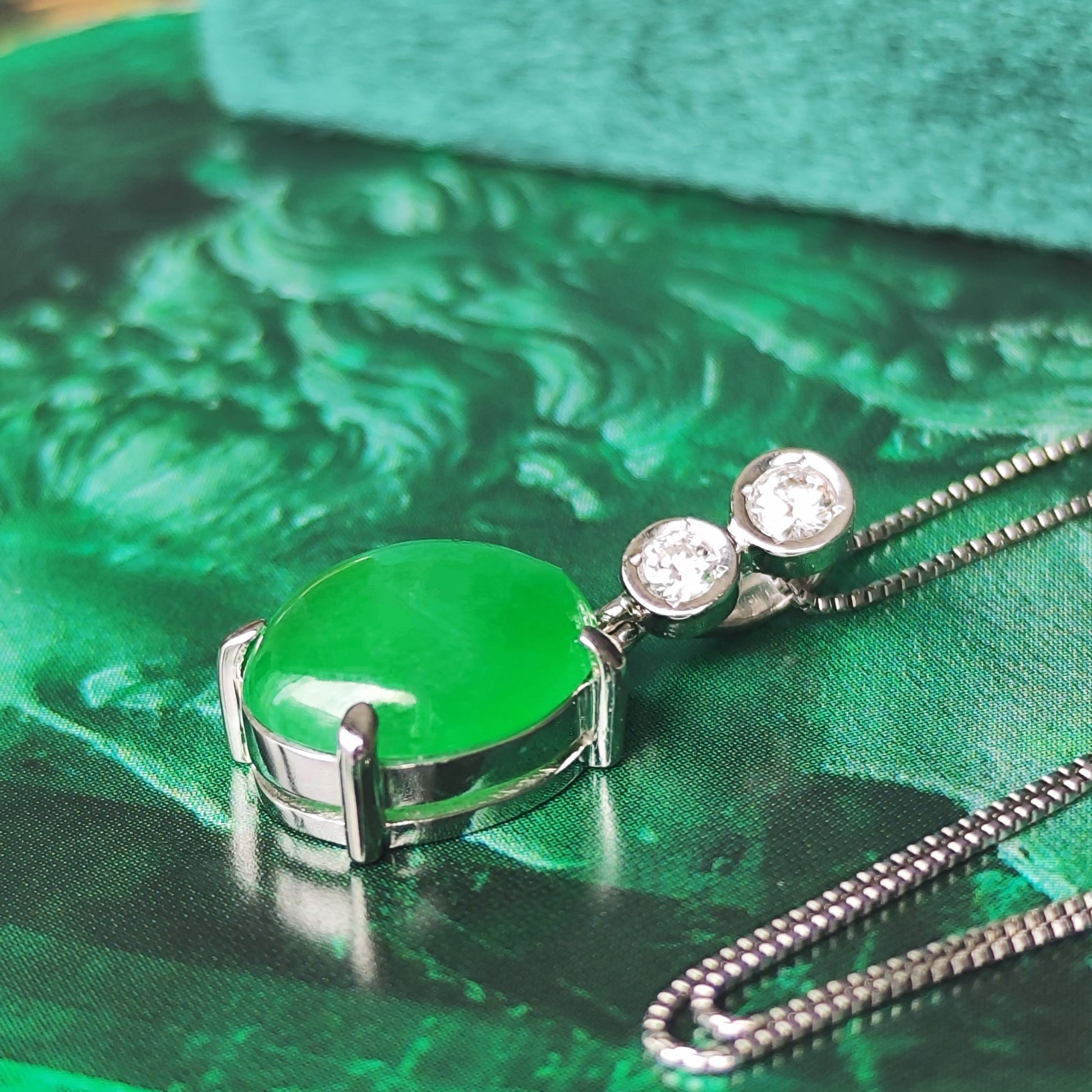 天然翡翠 天然ダイヤモンド ネックレス