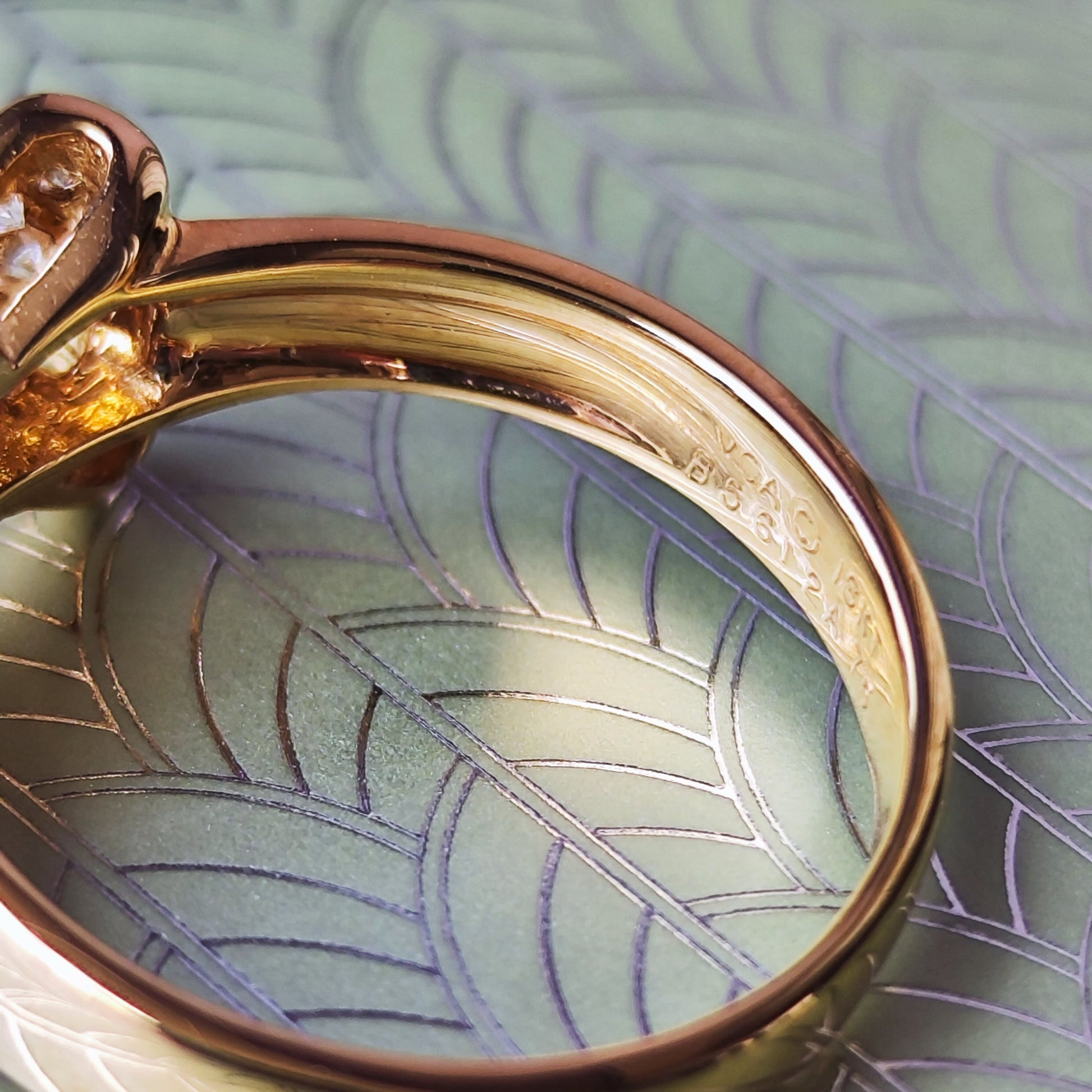 【Vintage Van Cleef & Arpels】ヴァンクリーフ&アーペル リボンリング