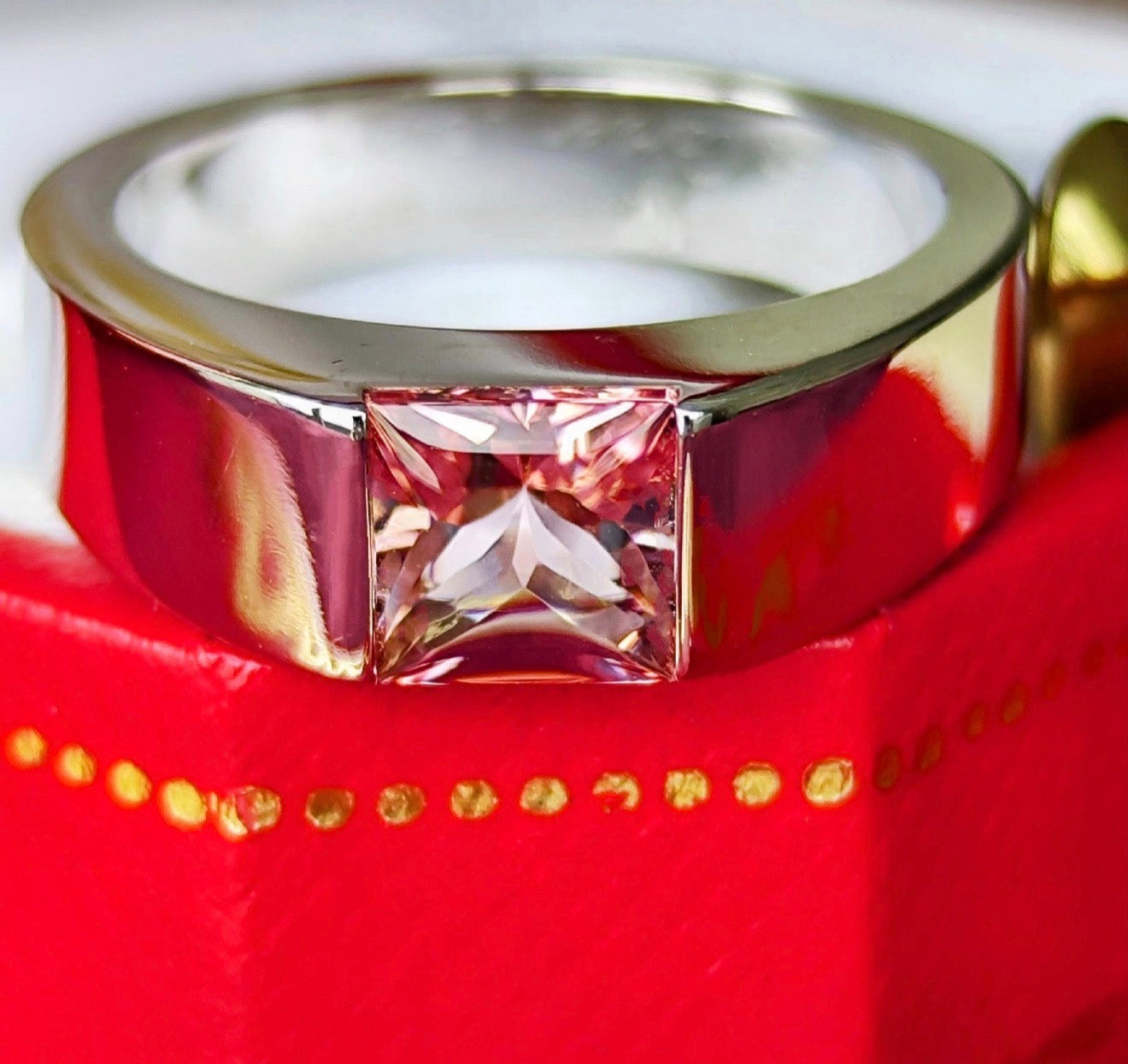 Cartier カルティエ タンク ピンクトルマリン 18金WG 52