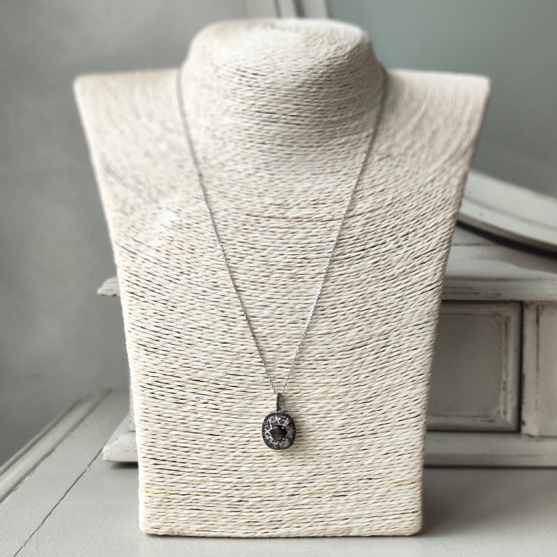 【魅惑の黒い宝石】天然ブラックスターサファイア 天然ブラックダイヤモンド ネックレス