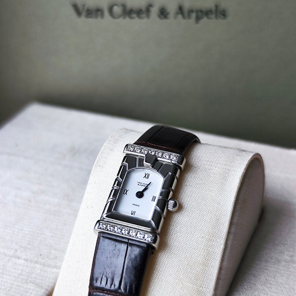 Van Cleef & Arpels ヴァンクリーフ&アーペル facade ファサード ダイヤモンド クォーツ腕時計