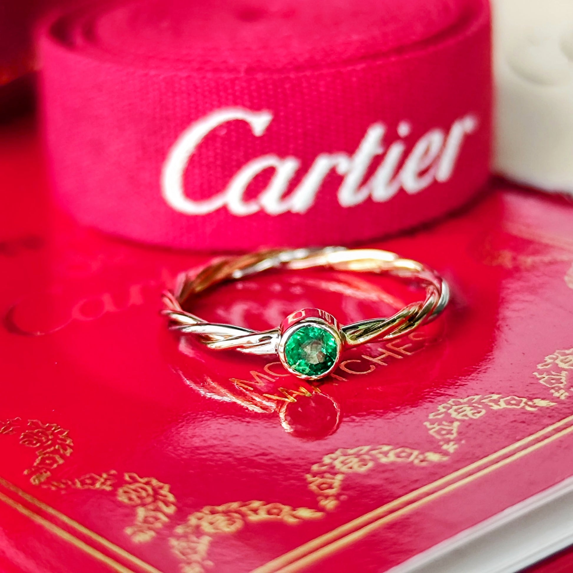 Cartier カルティエ エメラルド スリーカラーツイストリング