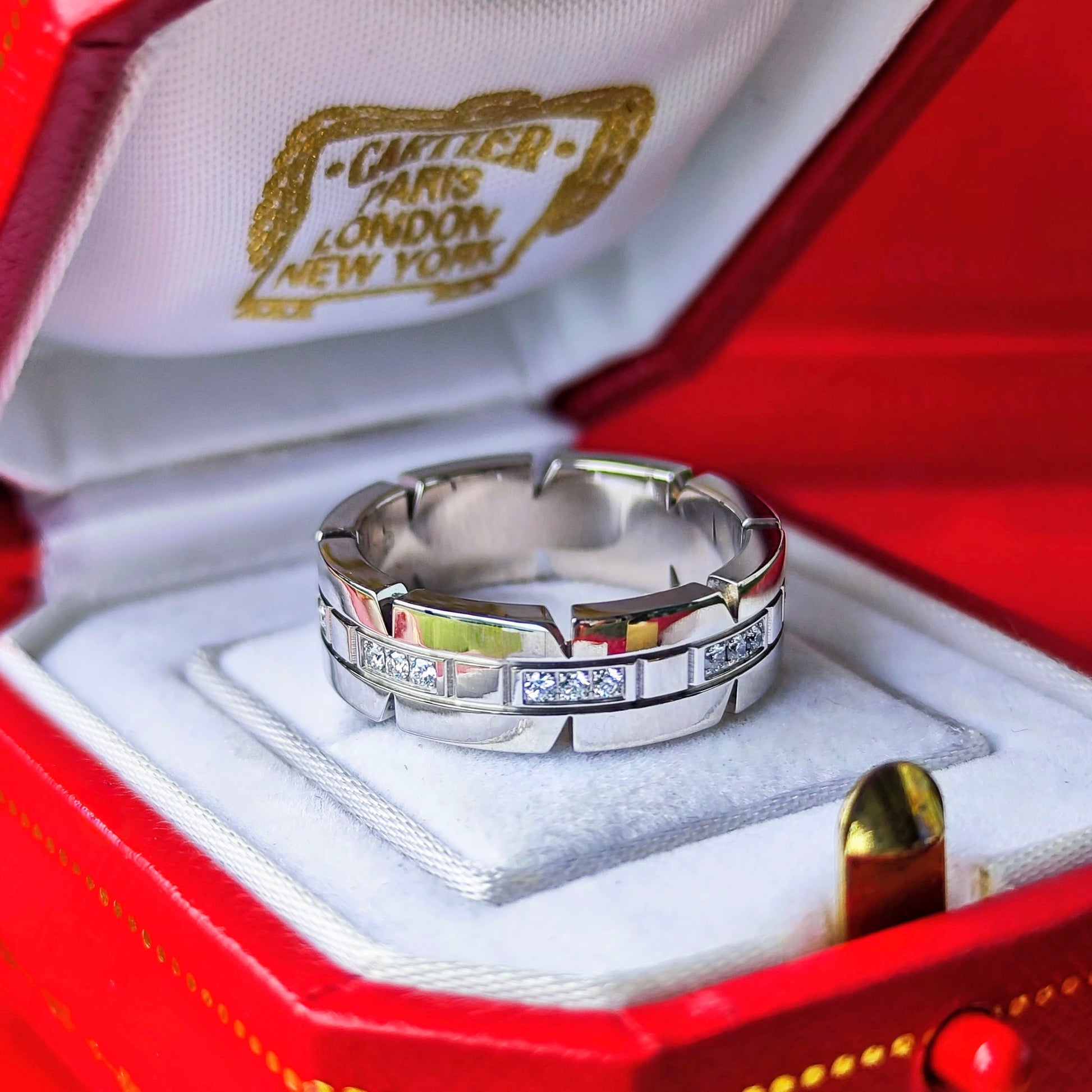 Cartier カルティエ タンクフランセーズ K18WG 52 SM