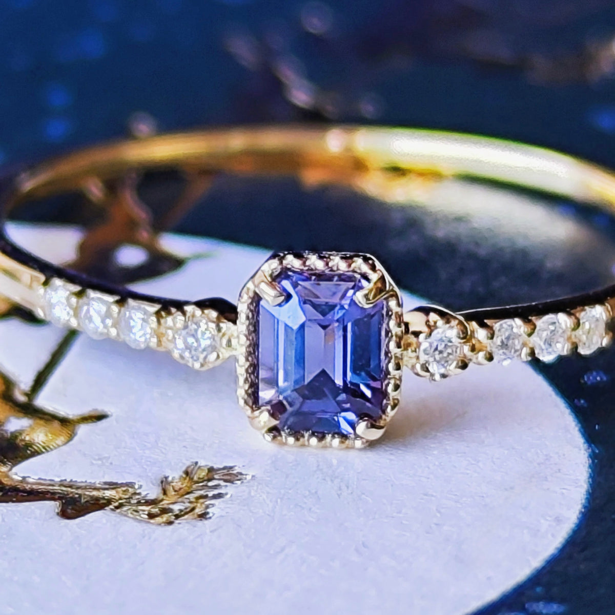【ベキリーブルー】天然カラーチェンジガーネット 0.24ct 天然ダイヤモンド 18金リング