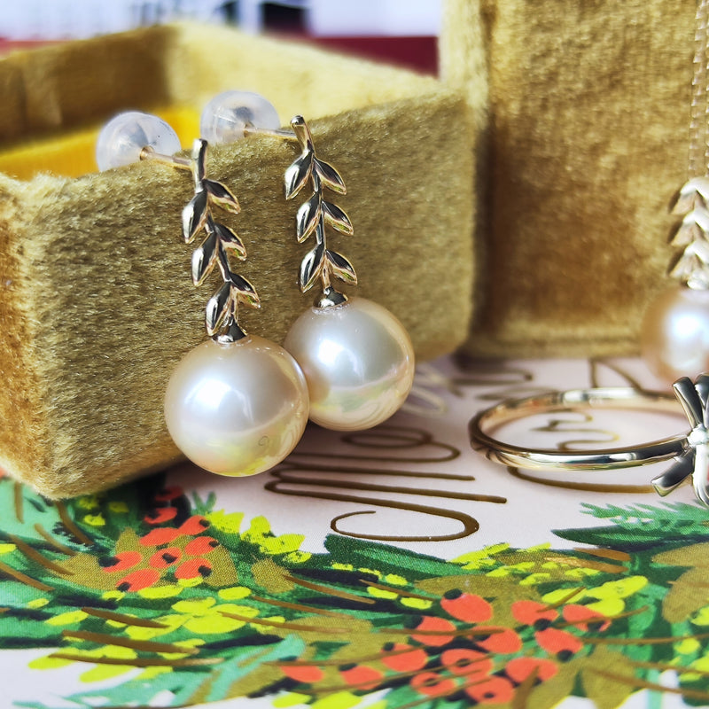 【アプリコット】有核淡水パール ピアス 10金