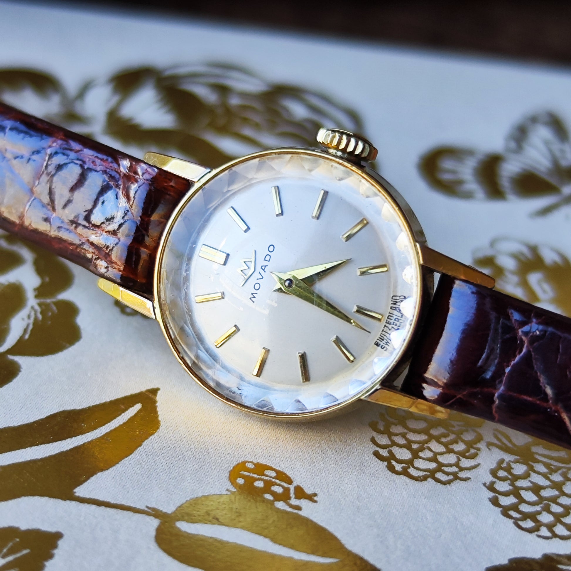 【お値下げ】OH済み MOVADO モバード 手巻き腕時計