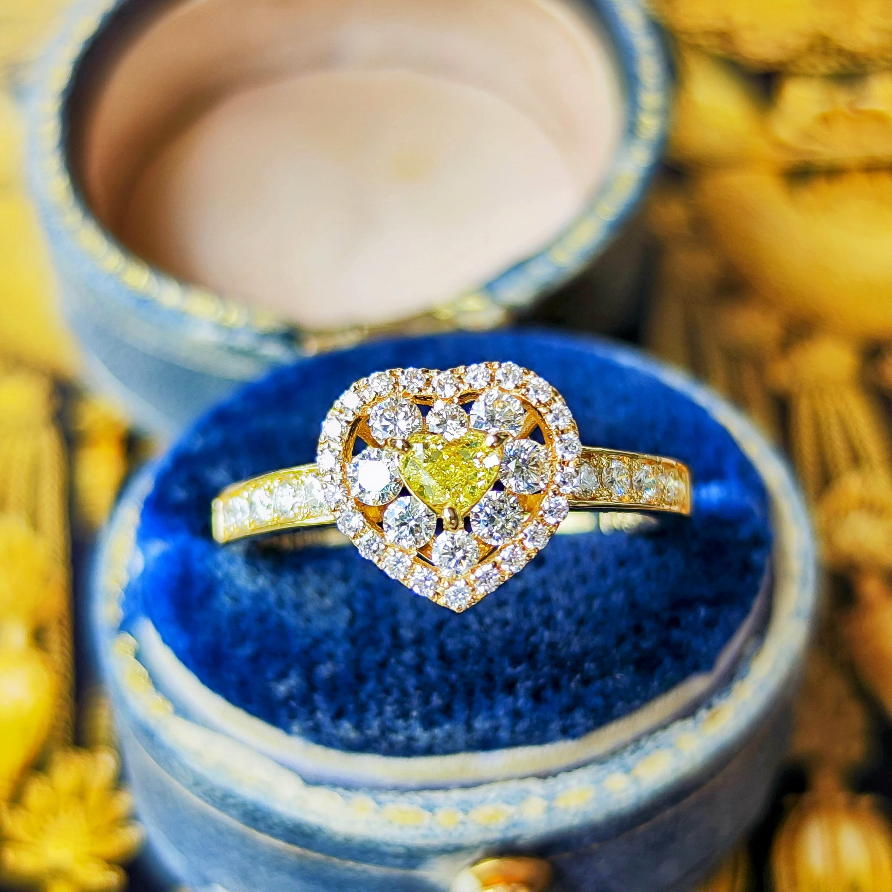 イエローダイヤ】FANCY INTENSE YELLOW 0.183ct SI1 ハートシェイプ