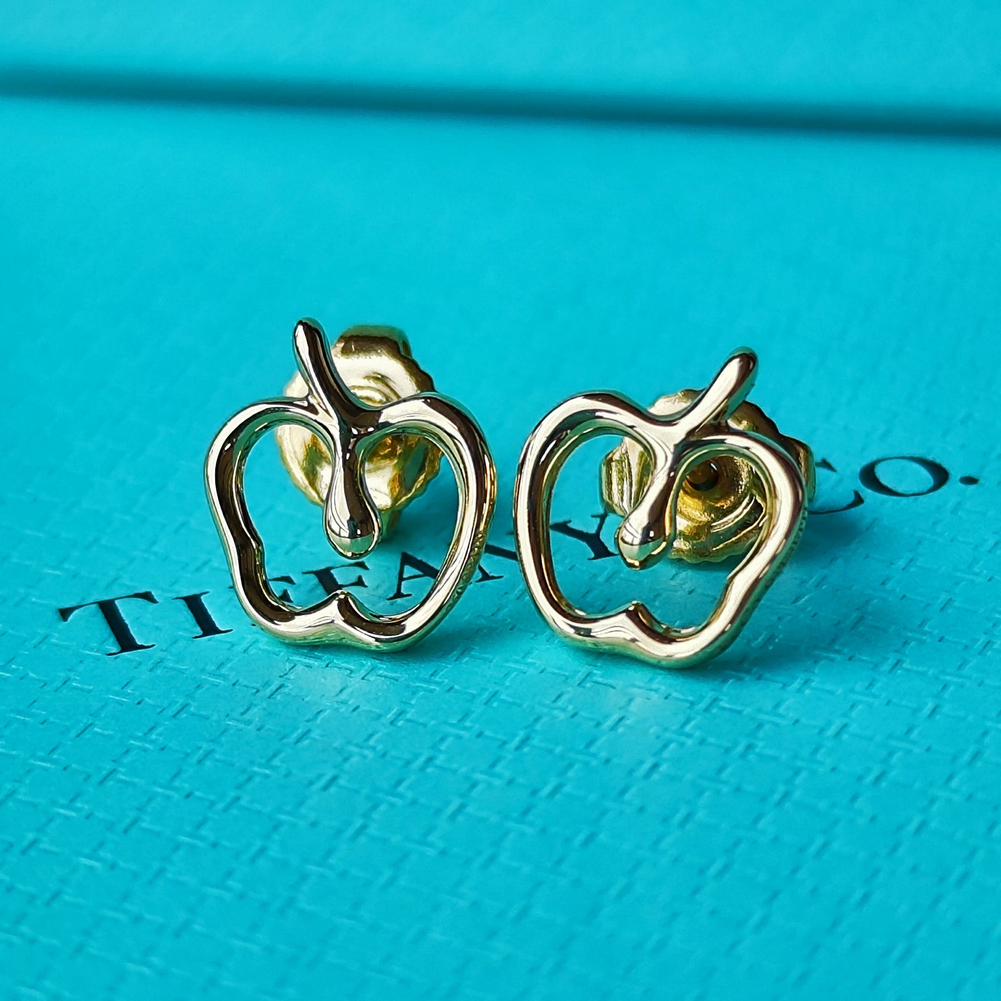 TIFFANY &Co ティファニー アップル ピアス 18金YG