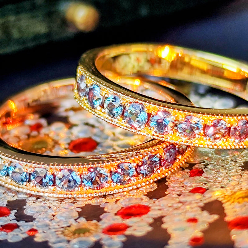 天然アレキサンドライト ダイヤカット ハーフエタニティリング 18金PG