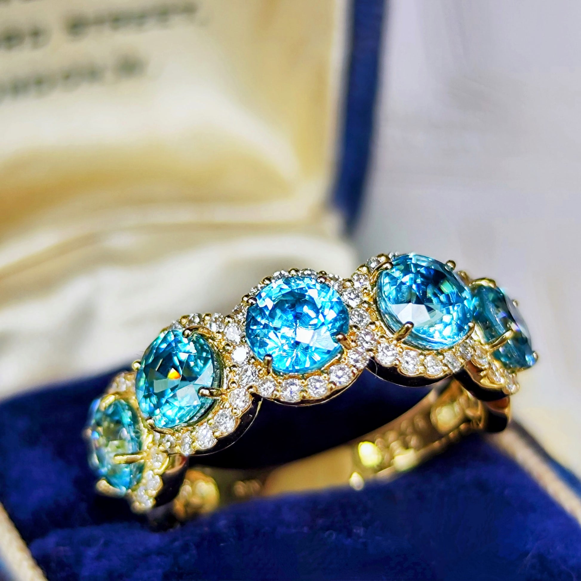【5石】天然ブルージルコン 4.24ct 天然ダイヤモンド 18金リング