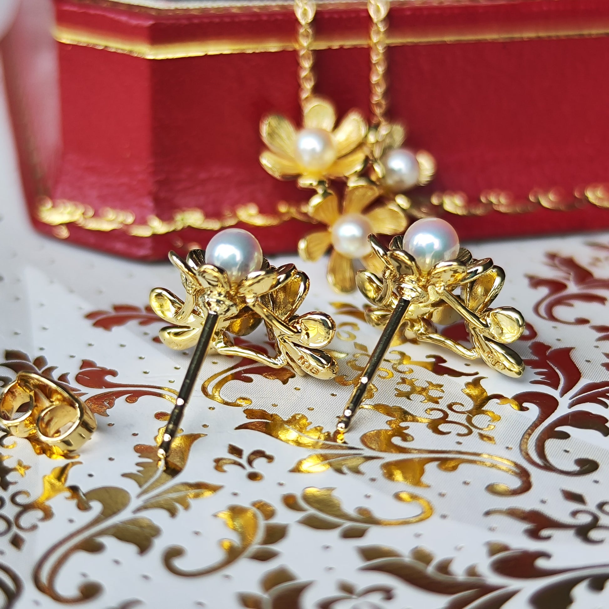 MIKIMOTO ミキモト フラワーモチーフ あこやベビーパール ピアス