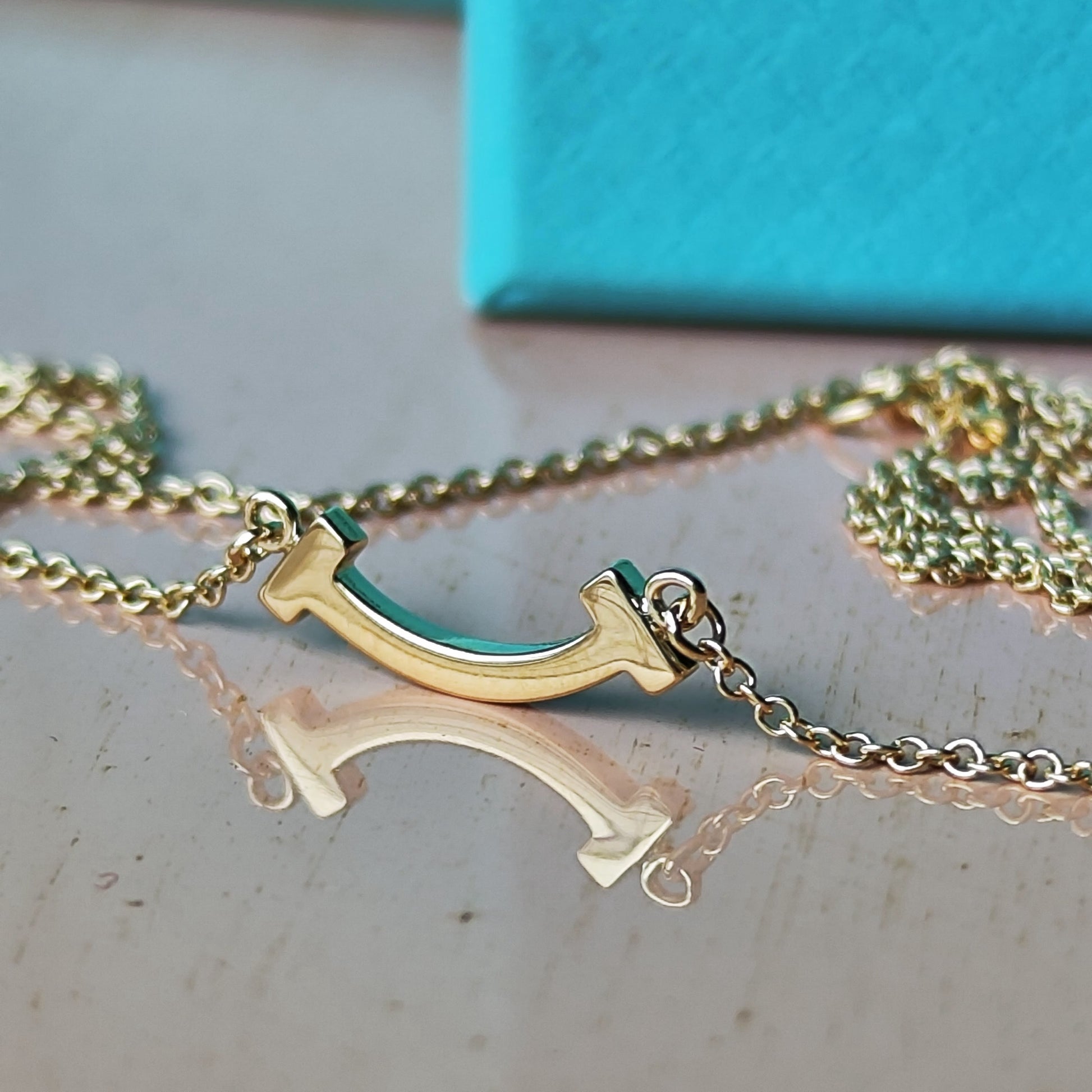 TIFFANY &Co ティファニー Tスマイル ミニ ネックレス 18金YG