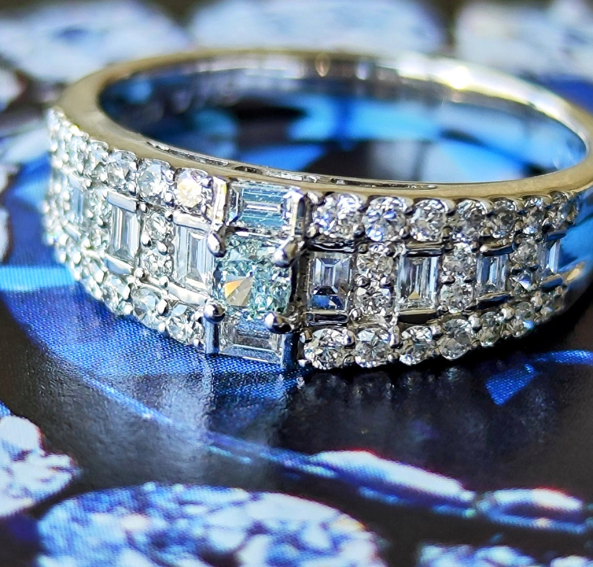【ブルーダイヤ】FANCY GREEN BLUE SI2 0.115ct プラチナリング