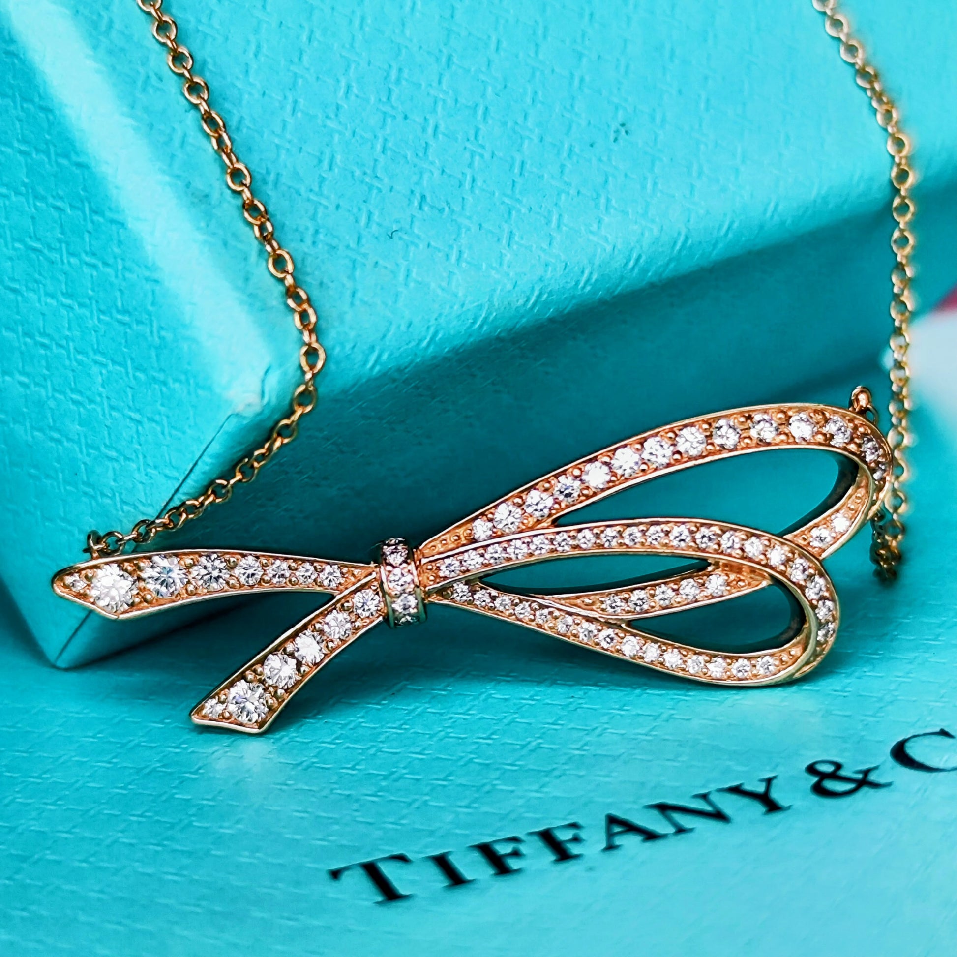 TIFFANY &Co ティファニー ボウ ラージ
ダイヤモンド ネックレス 18金PG