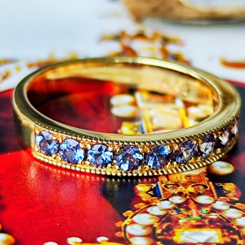 天然アレキサンドライト ダイヤカット ハーフエタニティリング 18金