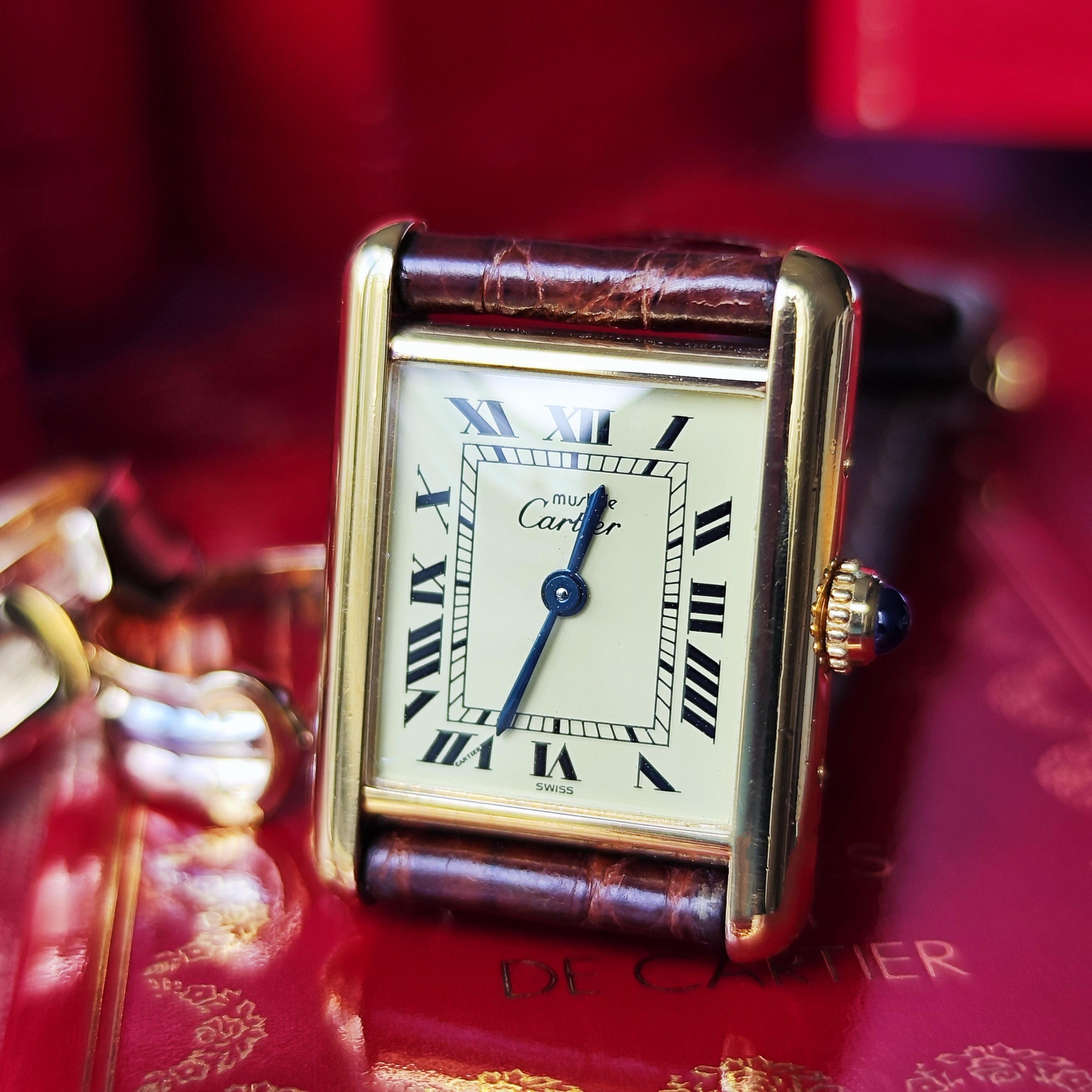 Cartier カルティエ マストタンク ヴェルメイユ ローマンダイヤル クォーツ腕時計