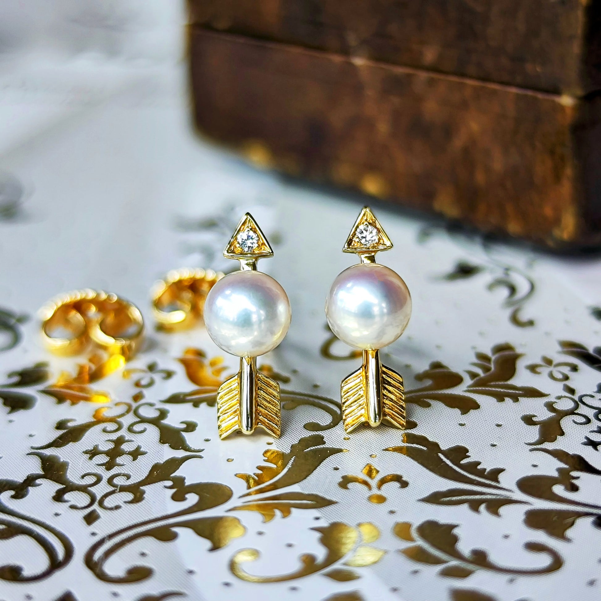 MIKIMOTO ミキモト 矢のモチーフ あこや真珠 天然ダイヤモンド 18金ピアス