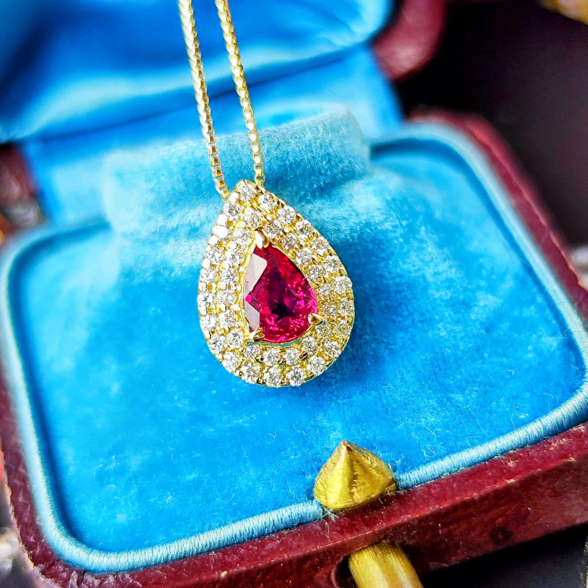 【非加熱 ピジョンブラッド】天然ルビー 0.46ct 天然ダイヤモンド ネックレス