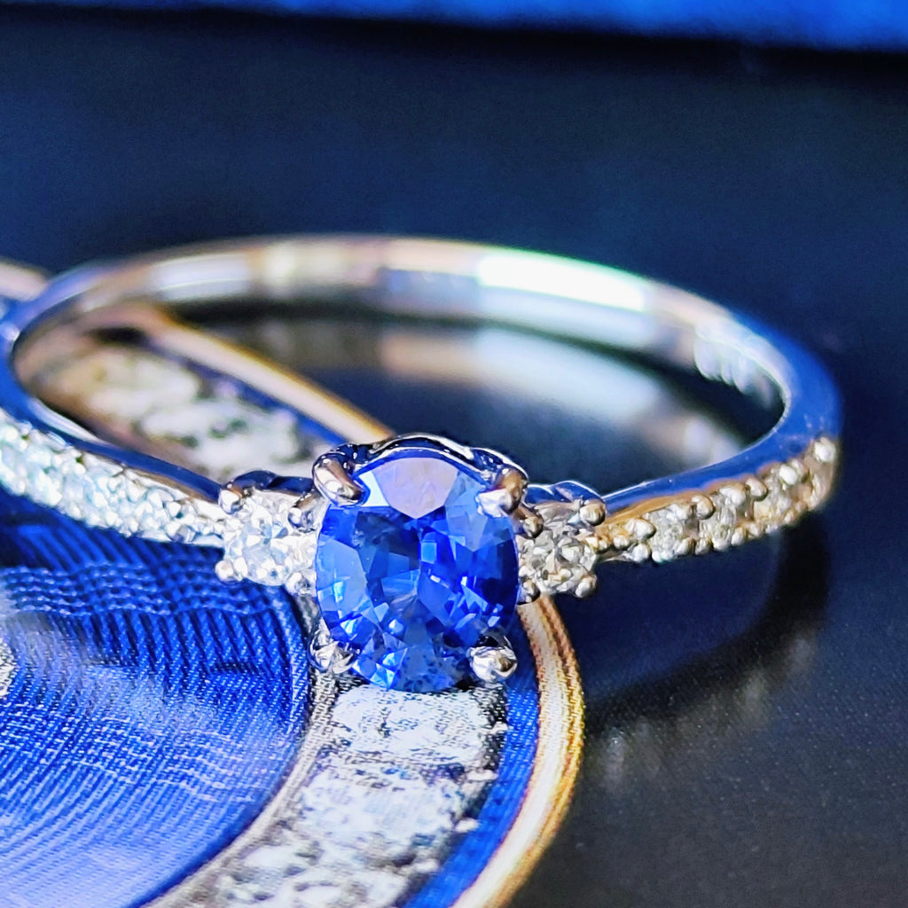 【コーンフラワー】天然サファイア 0.47ct 天然ダイヤモンド リング