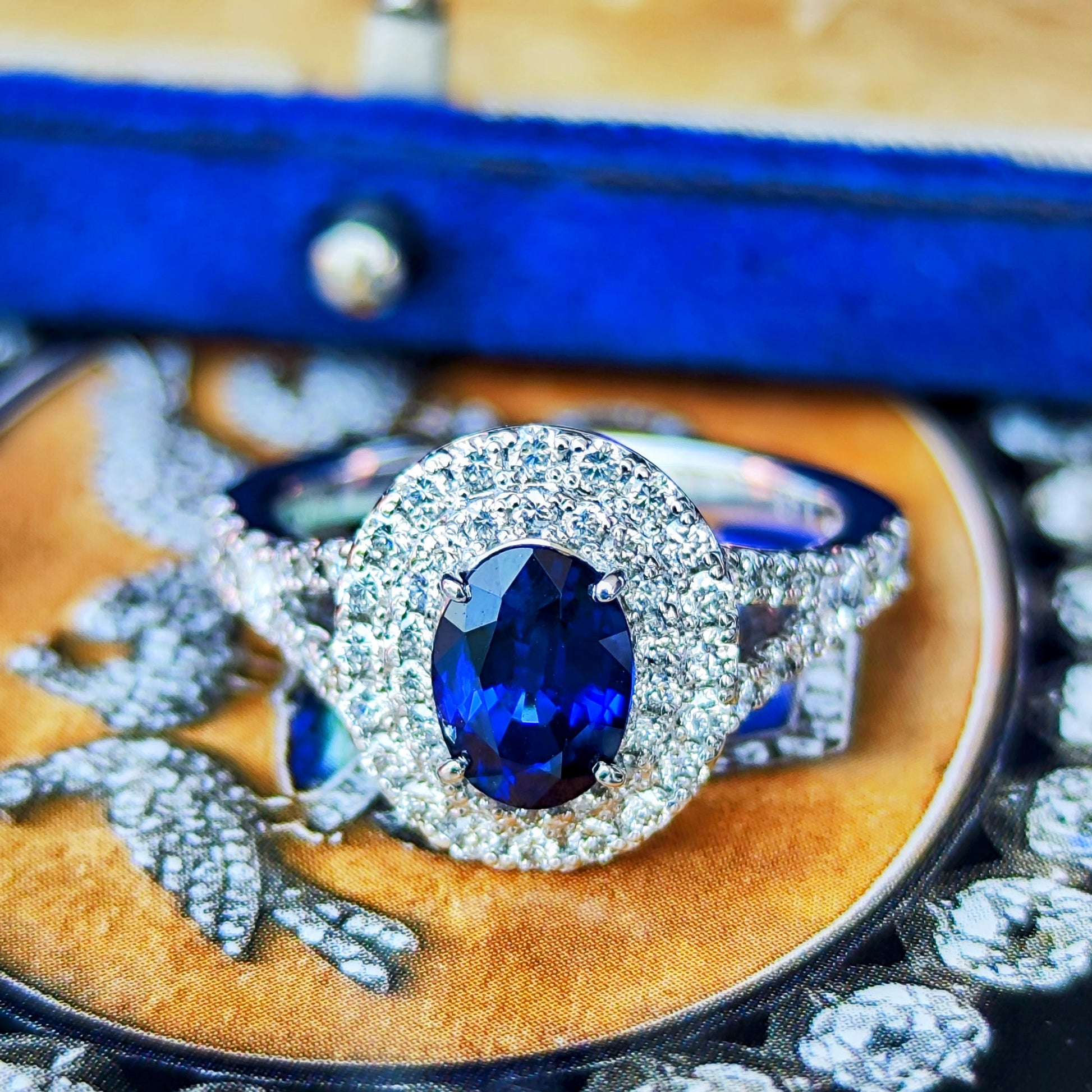【ロイヤルブルー 大粒】天然サファイア 1.24ct 天然ダイヤモンド リング