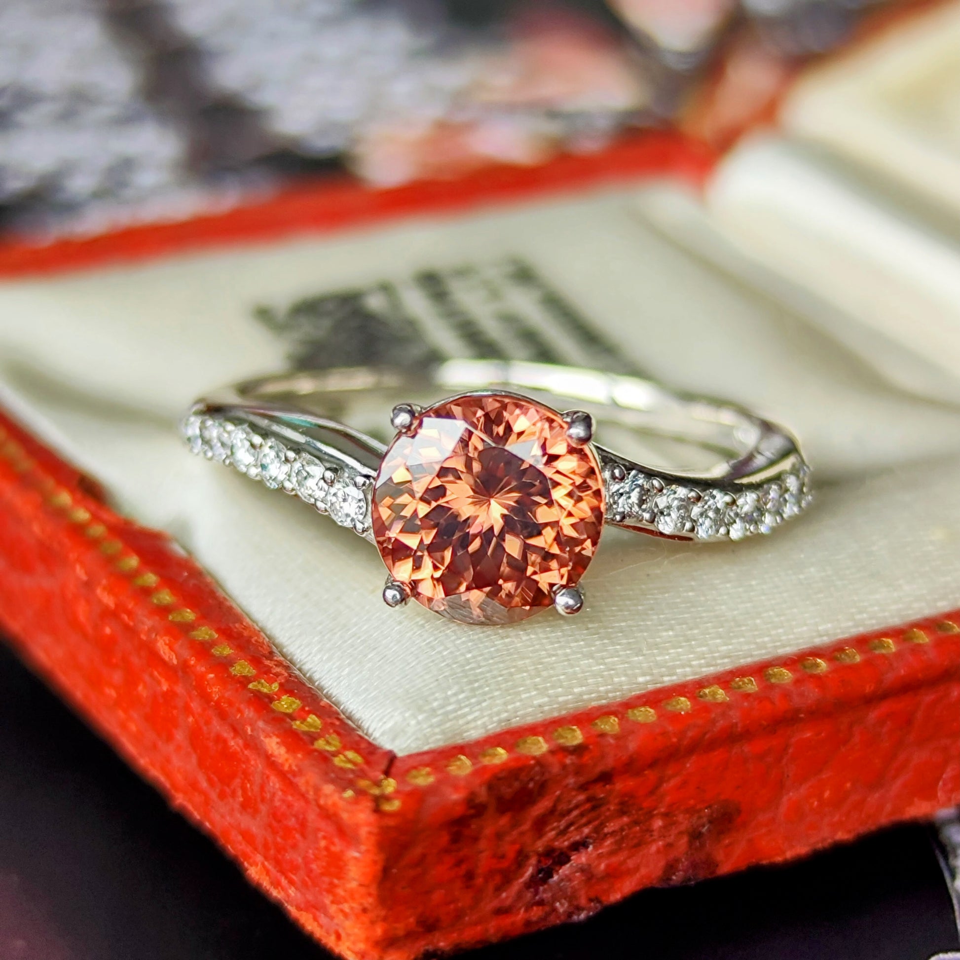 【オレンジジルコン】天然ジルコン 天然ダイヤモンド 18金WG リング
