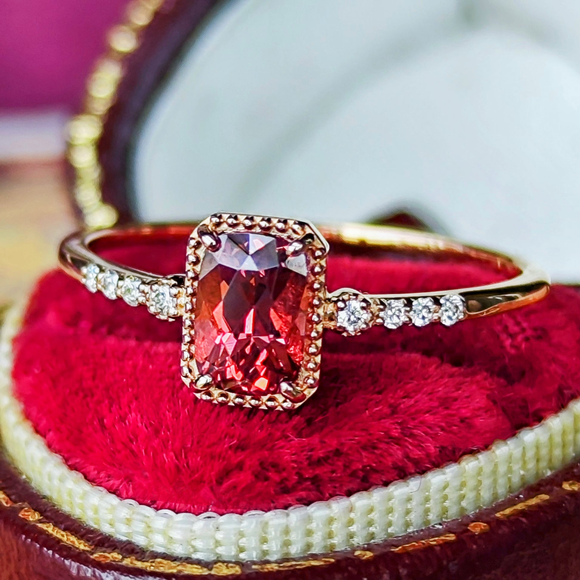 天然マラヤガーネット 0.76ct 天然ダイヤモンド 18金リング