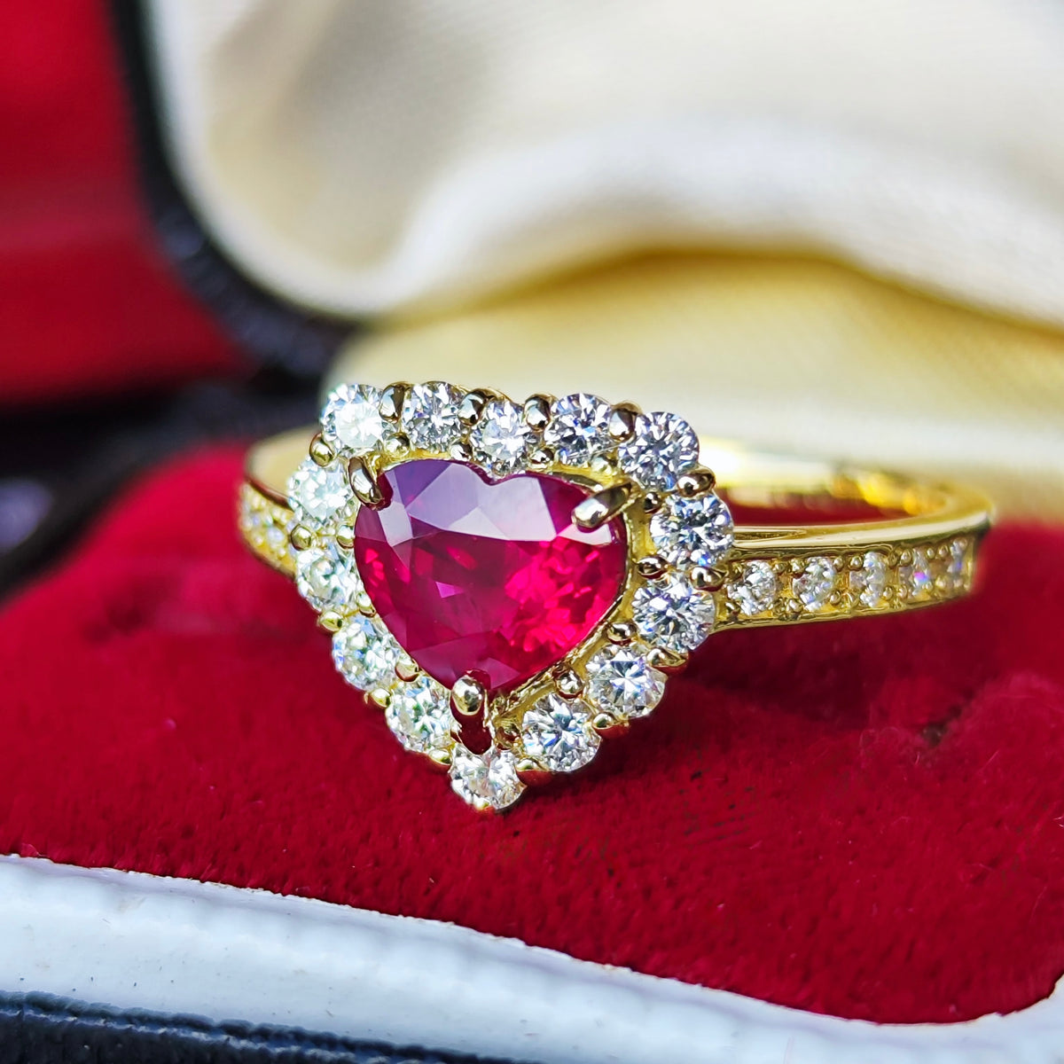 【ビルマ産ルビー】天然ルビー 1.09ct 天然ダイヤモンド リング