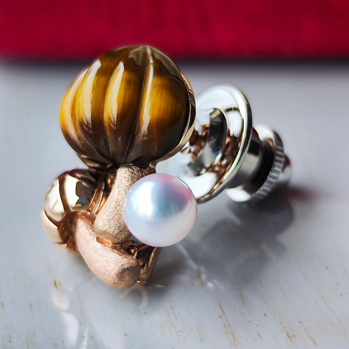 MIKIMOTO ミキモト キノコのモチーフ タイガーアイ あこや真珠 ブローチ 2010年チャリティ