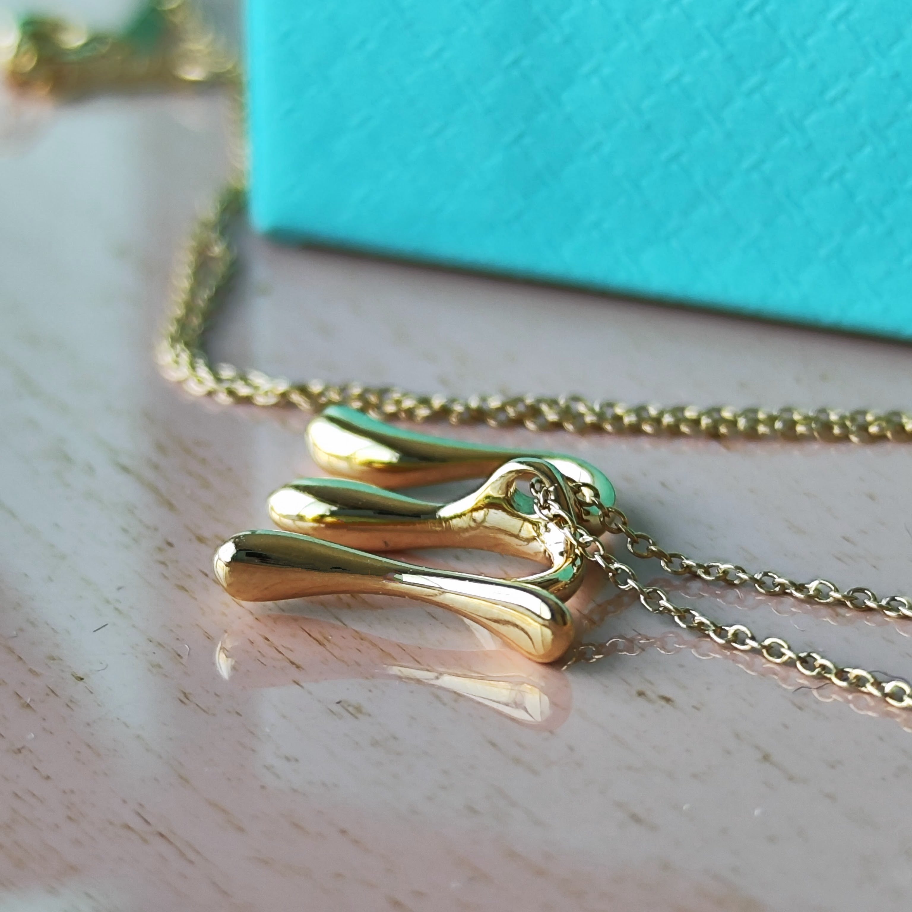 TIFFANY &Co ティファニー レター「M」ネックレス 18金YG – Mico宝飾店