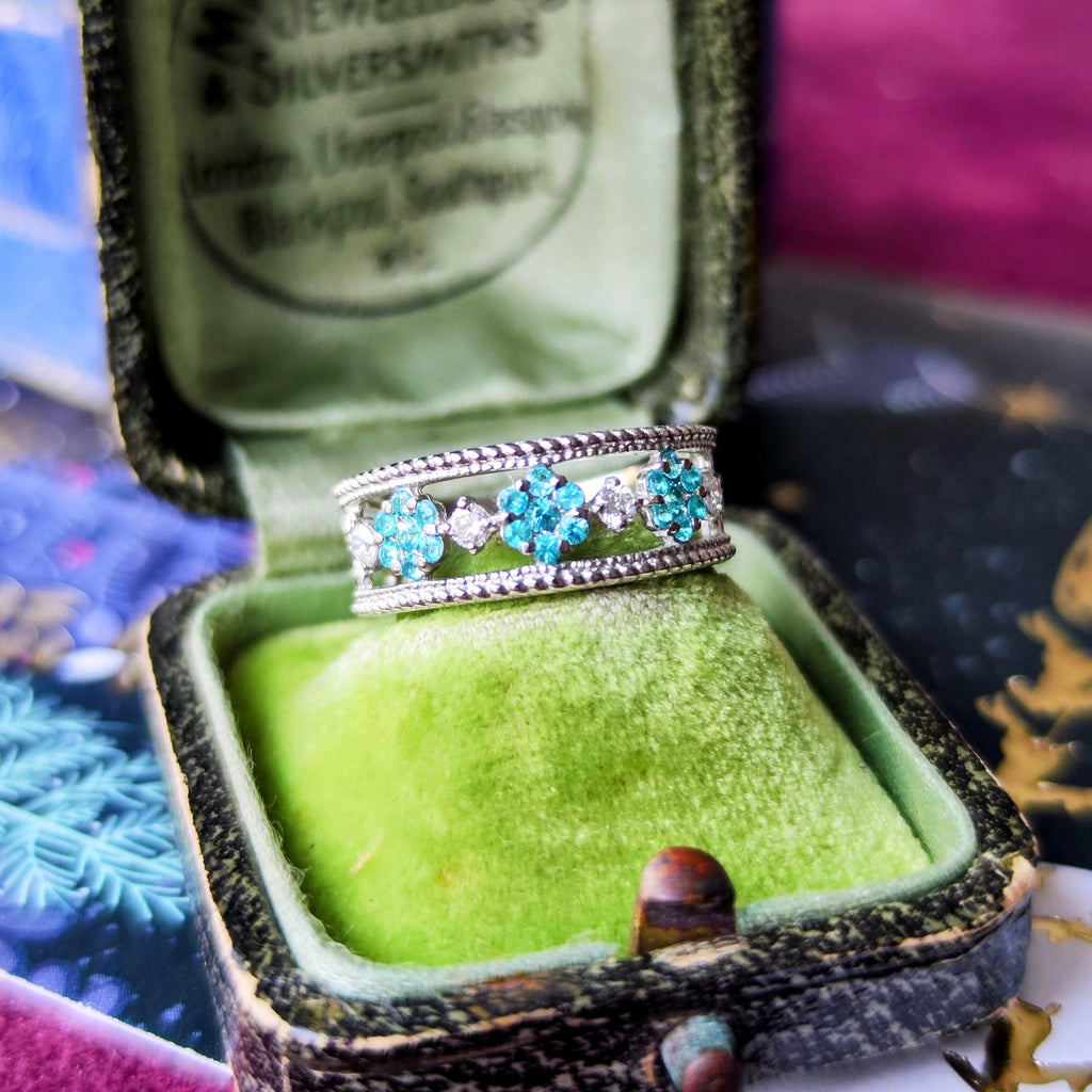 天然パライバトルマリン お花のモチーフ 天然ダイヤモンド プラチナリング