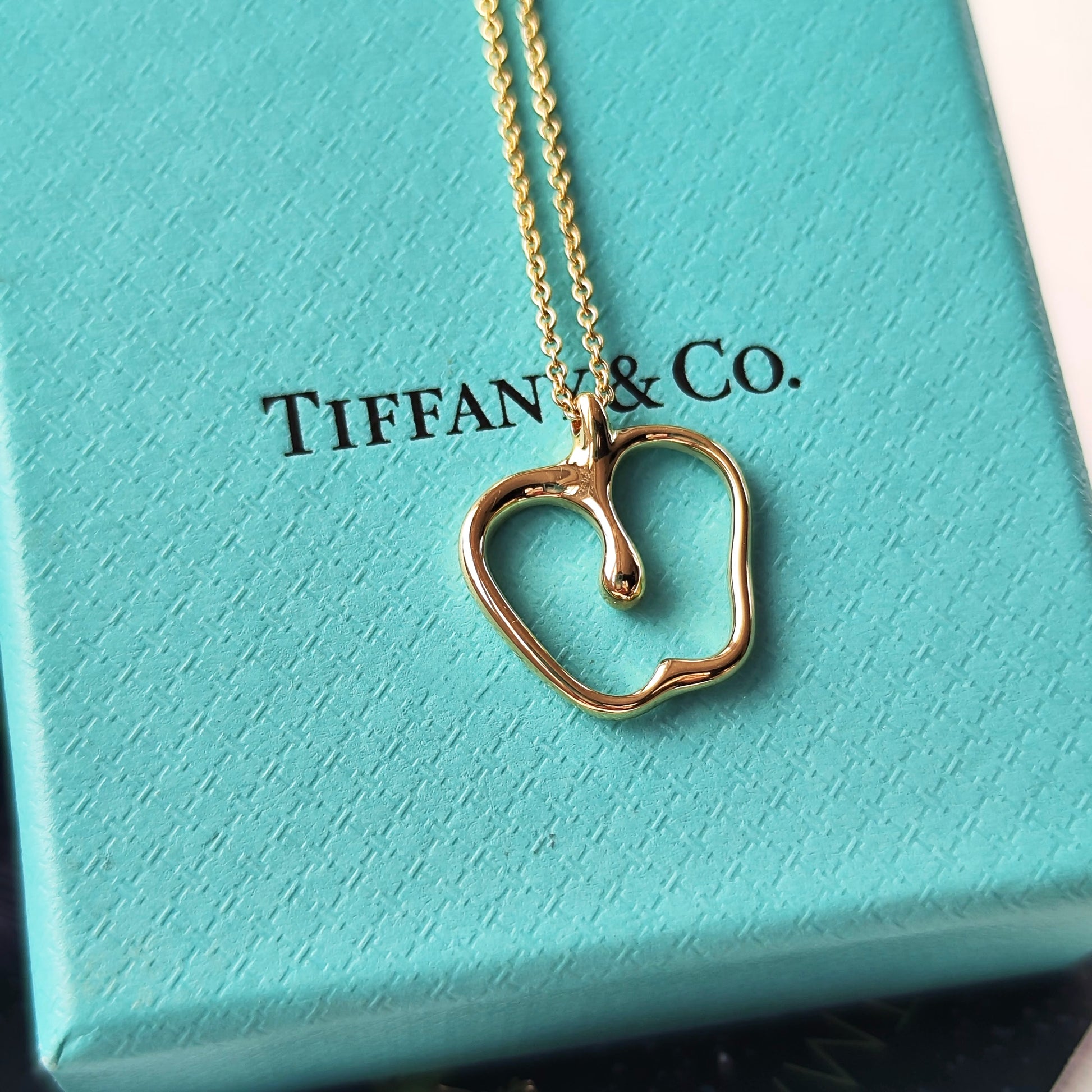 TIFFANY &Co ティファニー アップル