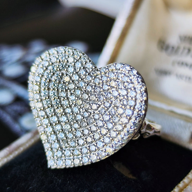 【全石 ハート&キューピッド】天然ダイヤモンド ハートモチーフ 1.90ct リング